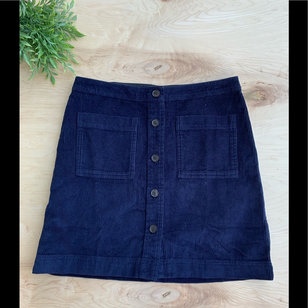 Gap mini velvet button skirt - Picture 1 of 6